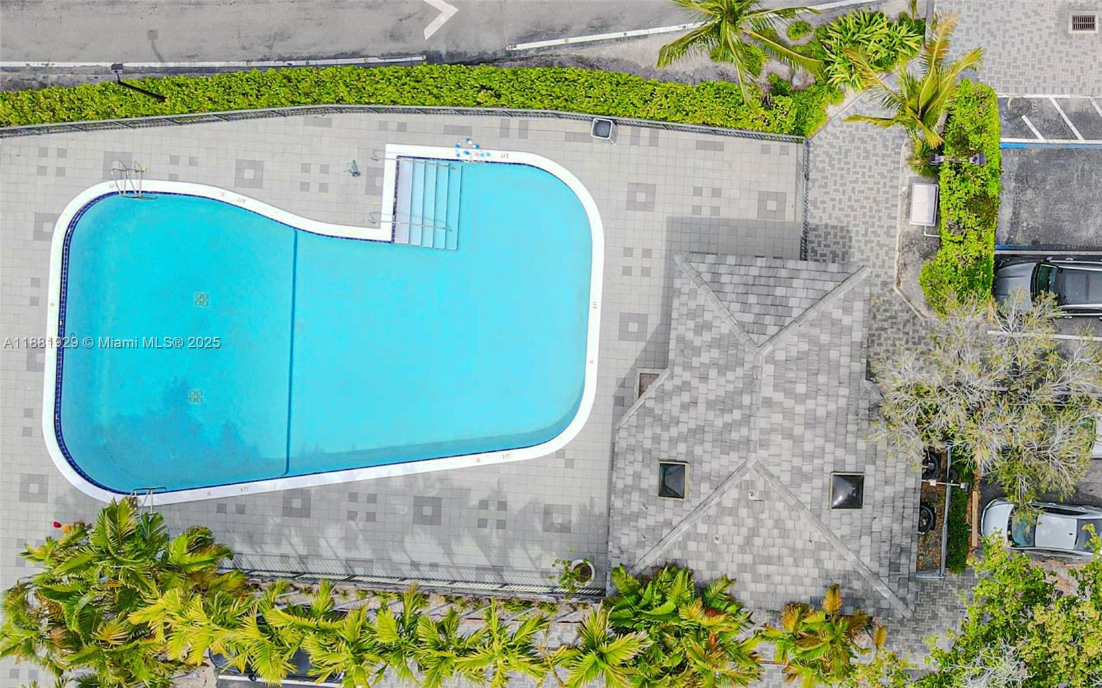 231 Poinciana Dr Sunny Isles Beach, FL 33160