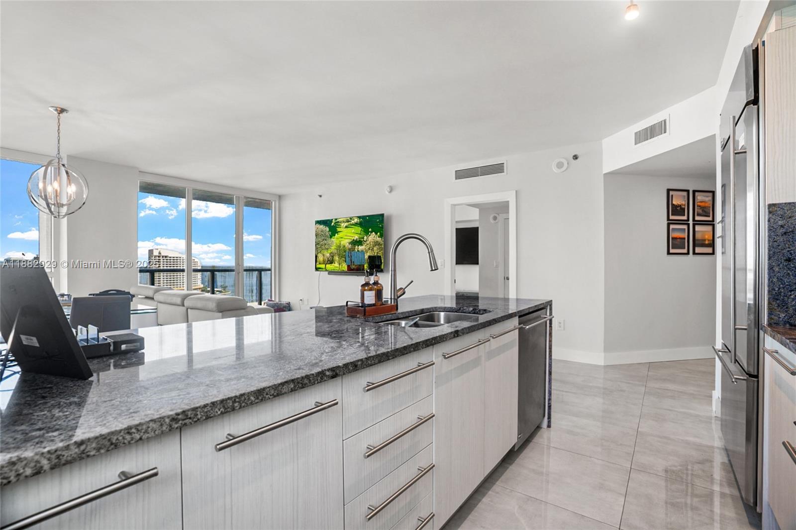 image 500 Brickell23