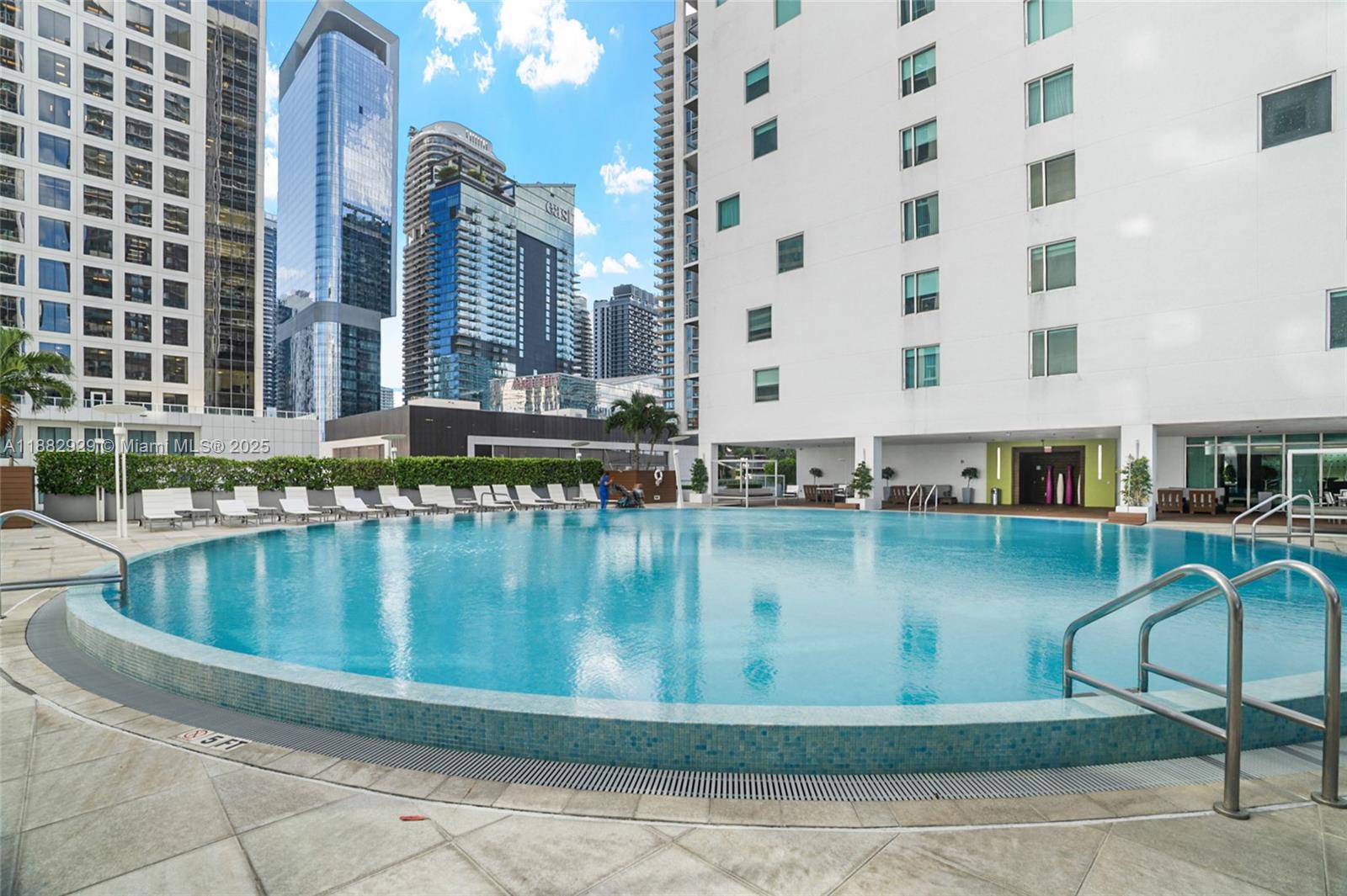 image 500 Brickell44