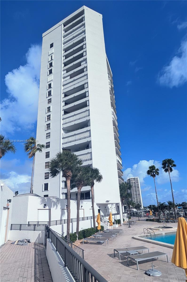 300 Three Iss Blvd #416