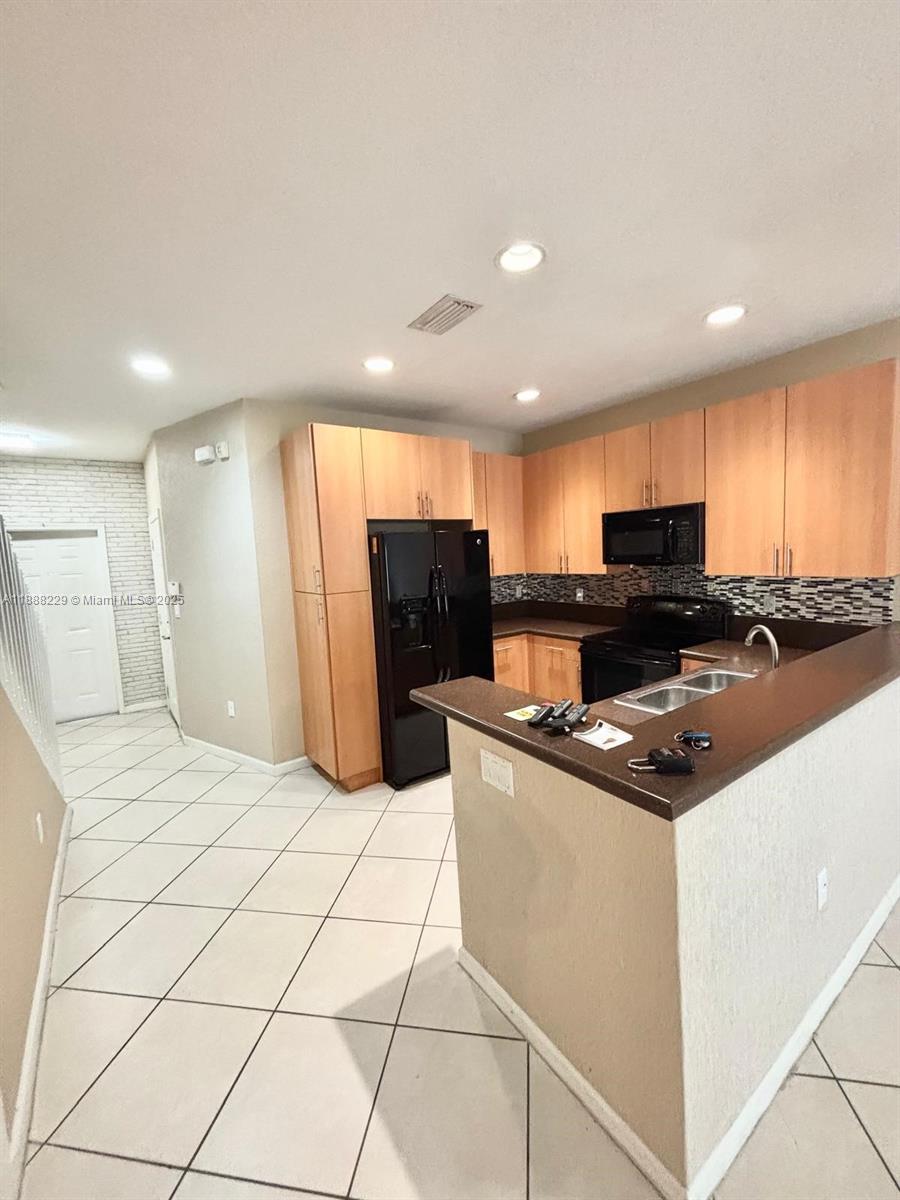 2429 NW 31st Ct #2429,Oakland Park, FL 33309