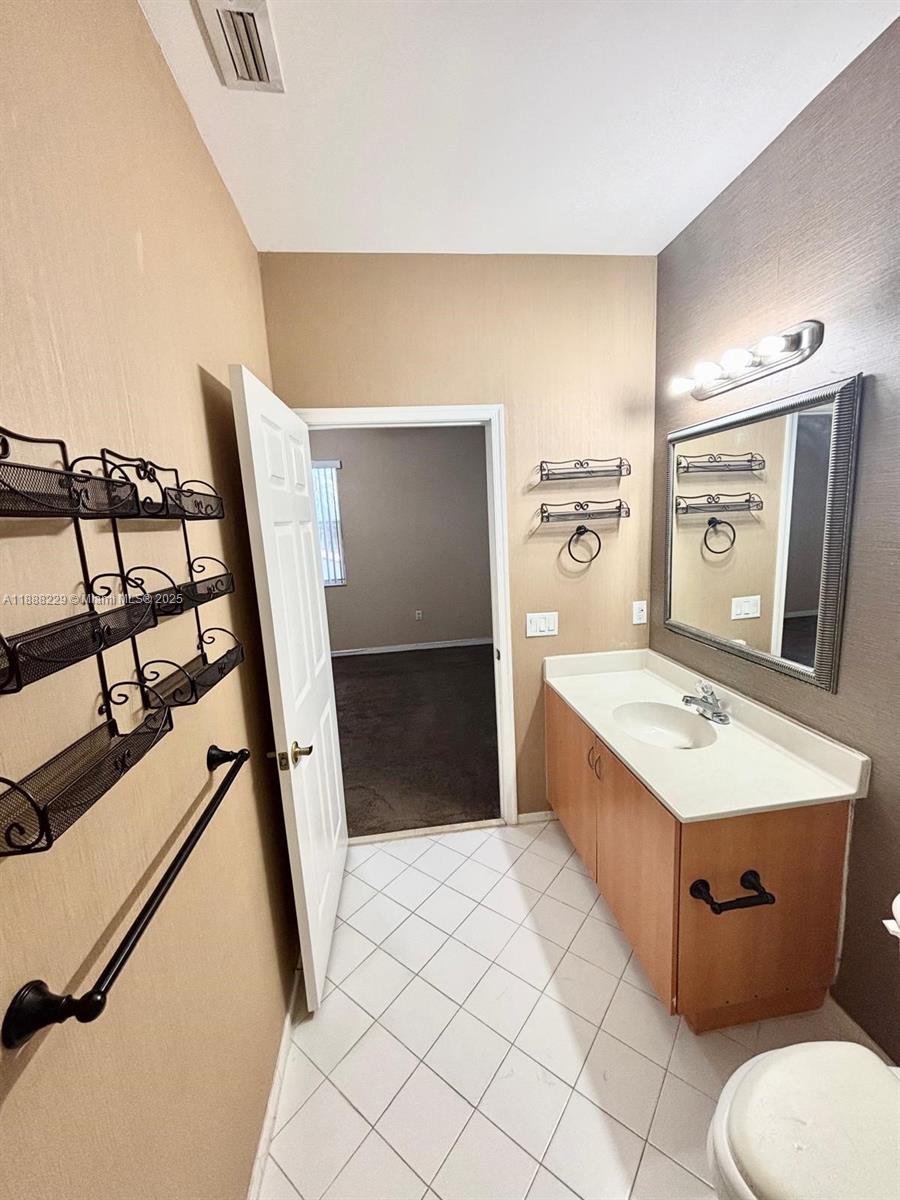 2429 NW 31st Ct #2429,Oakland Park, FL 33309