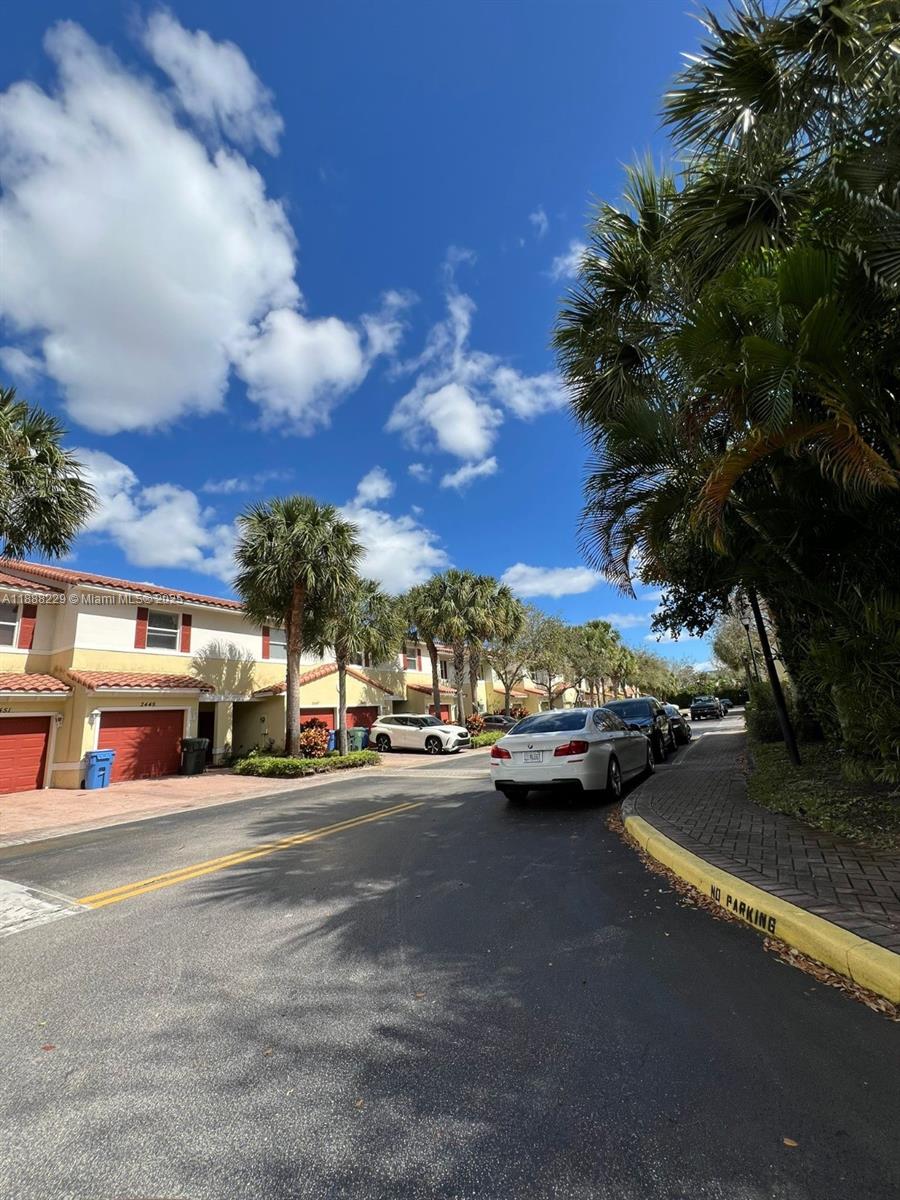 2429 NW 31st Ct #2429,Oakland Park, FL 33309