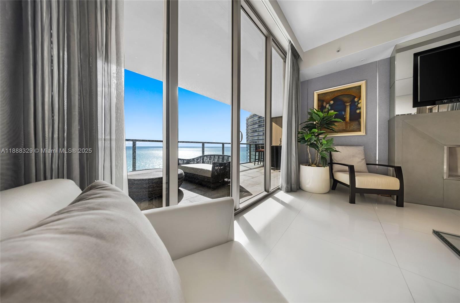 image St Regis Bal Hrbour1