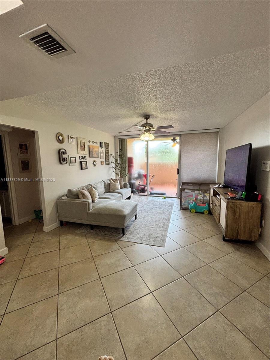 10425 SW 112th Ave #113