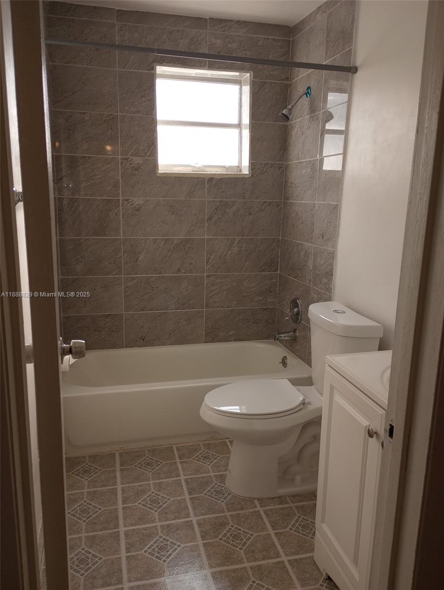 5845 Blueberry Ct #84,Lauderhill, FL 33313