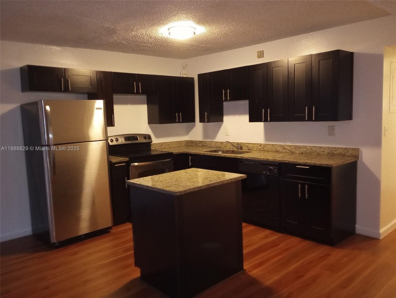 5845 Blueberry Ct #84,Lauderhill, FL 33313