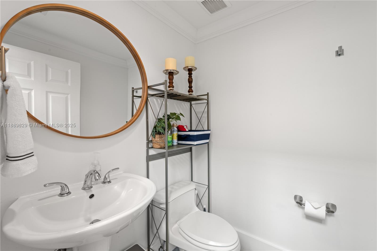 3172 NE 211th St Aventura, FL 33180