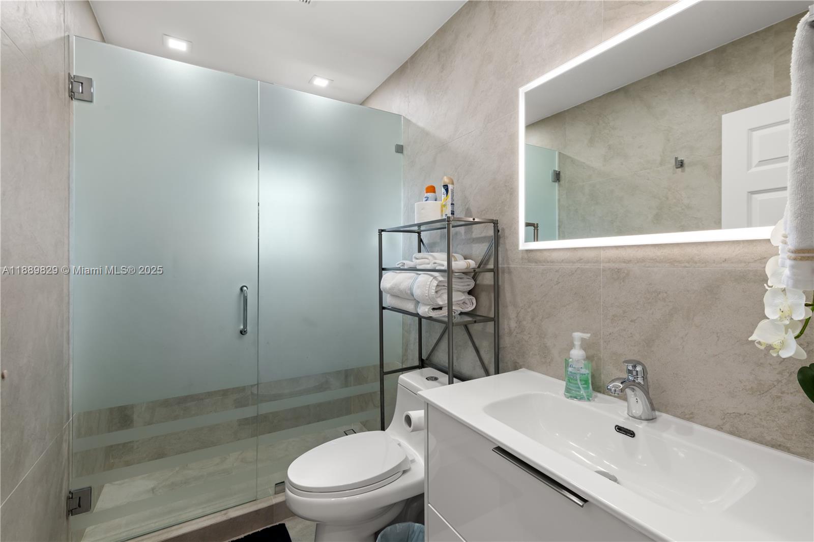 3172 NE 211th St Aventura, FL 33180