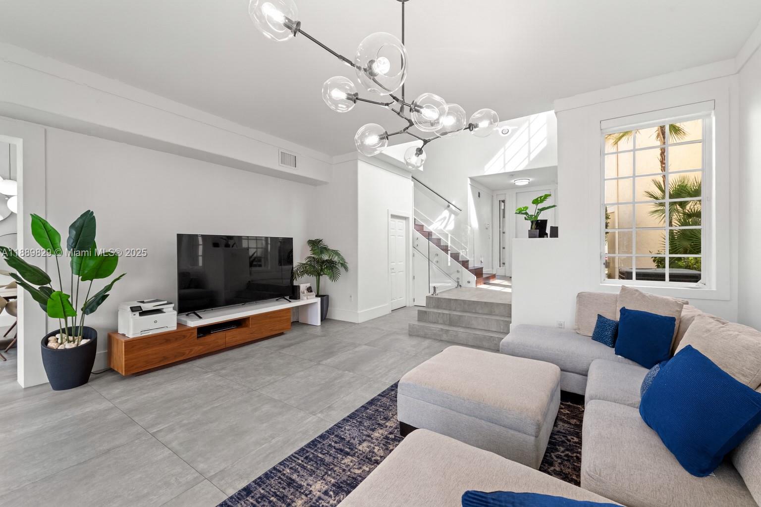 3172 NE 211th St Aventura, FL 33180