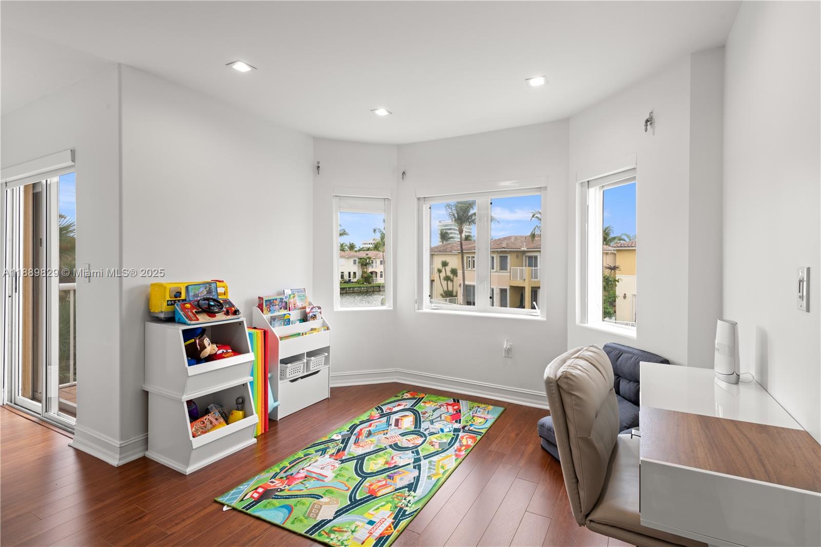 3172 NE 211th St Aventura, FL 33180