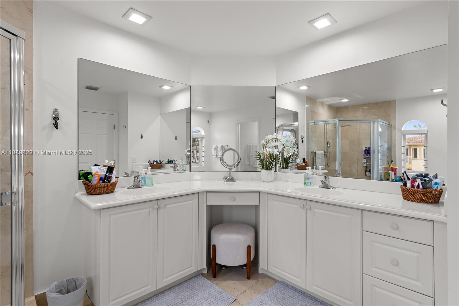 3172 NE 211th St Aventura, FL 33180