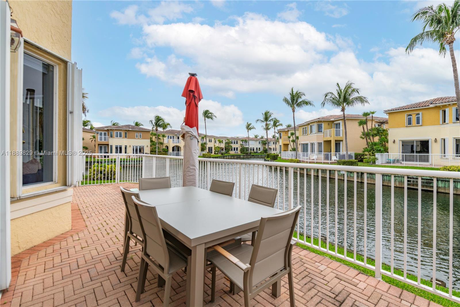 3172 NE 211th St Aventura, FL 33180