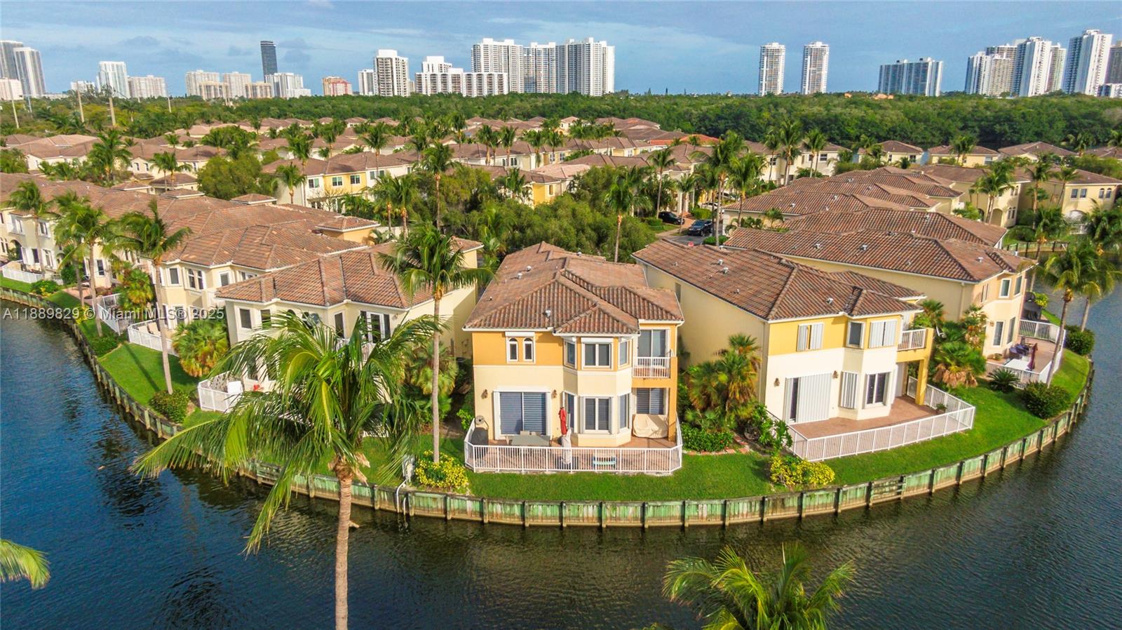 3172 NE 211th St Aventura, FL 33180