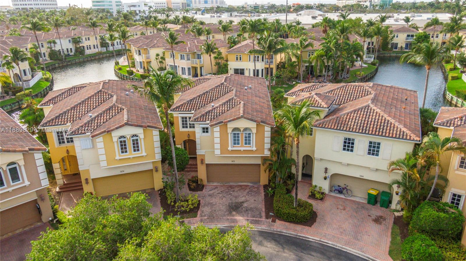 3172 NE 211th St Aventura, FL 33180