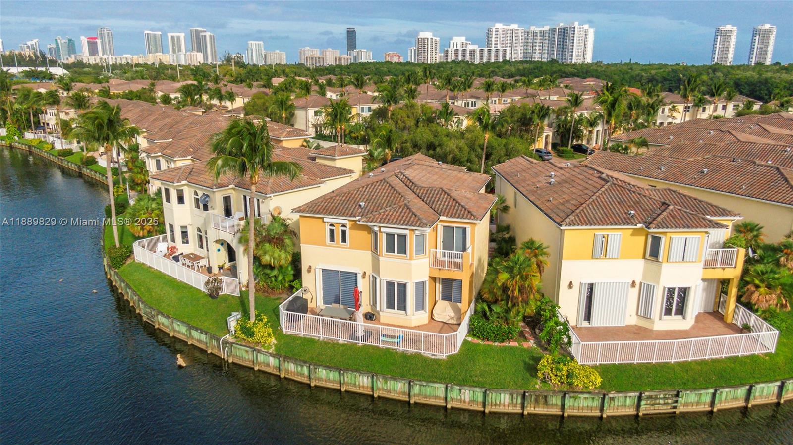 3172 NE 211th St Aventura, FL 33180