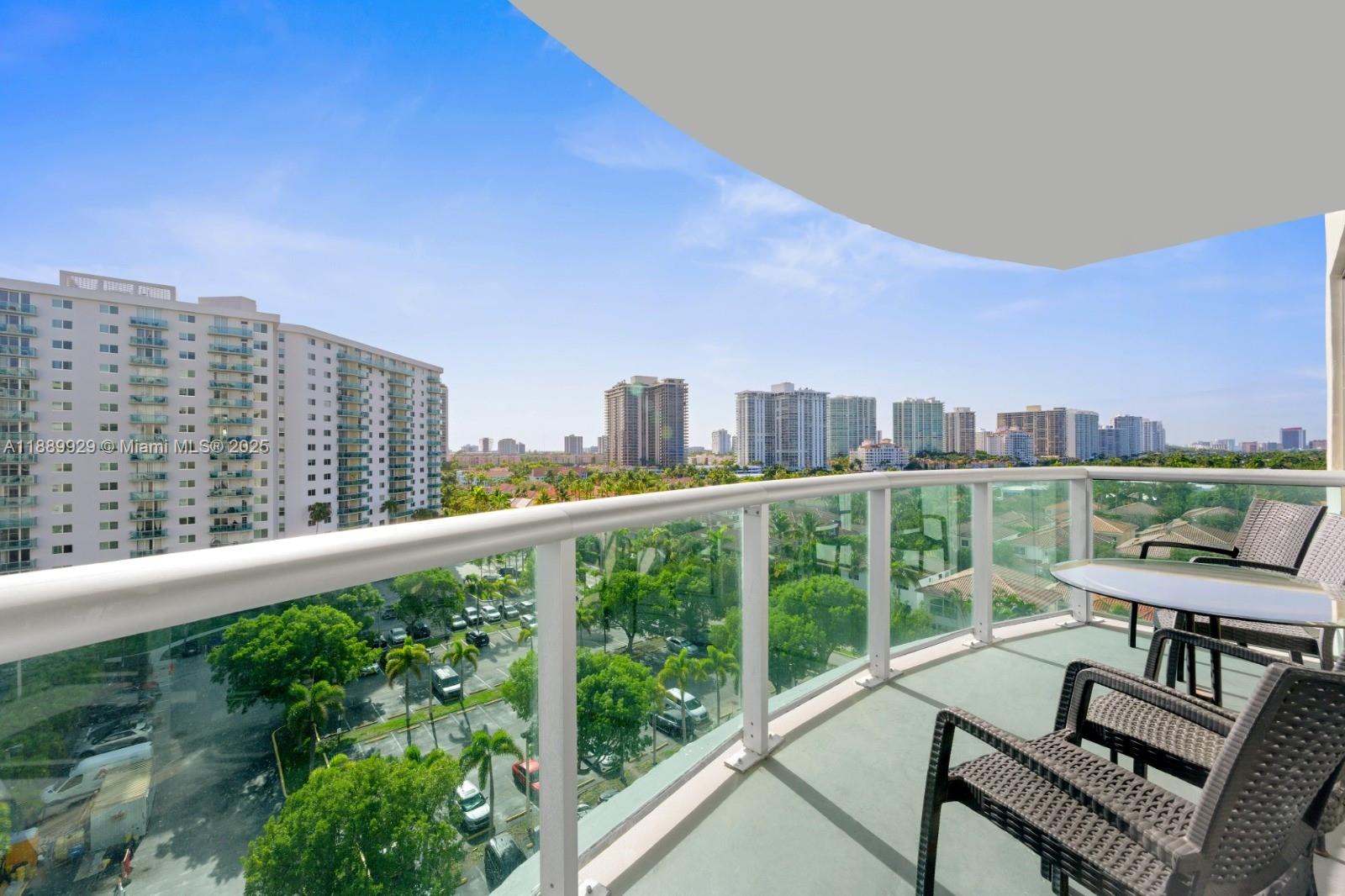 19370 Collins Ave #916