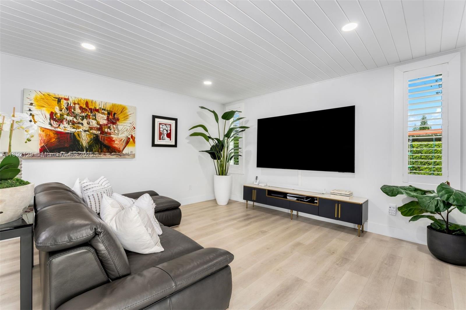 8995 SW 83rd St Miami, FL 33173