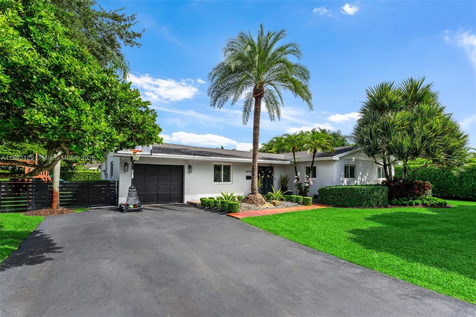 8995 SW 83rd St Miami, FL 33173