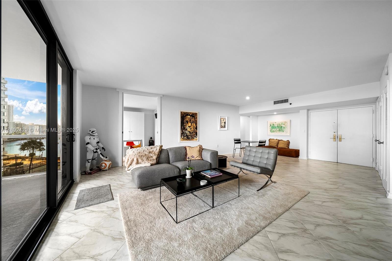 9 Island Ave #710 Miami Beach, FL 33139