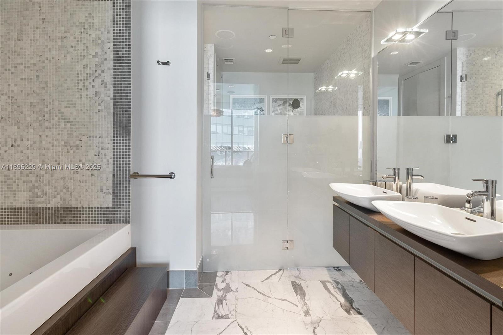 image Epic West Condo19