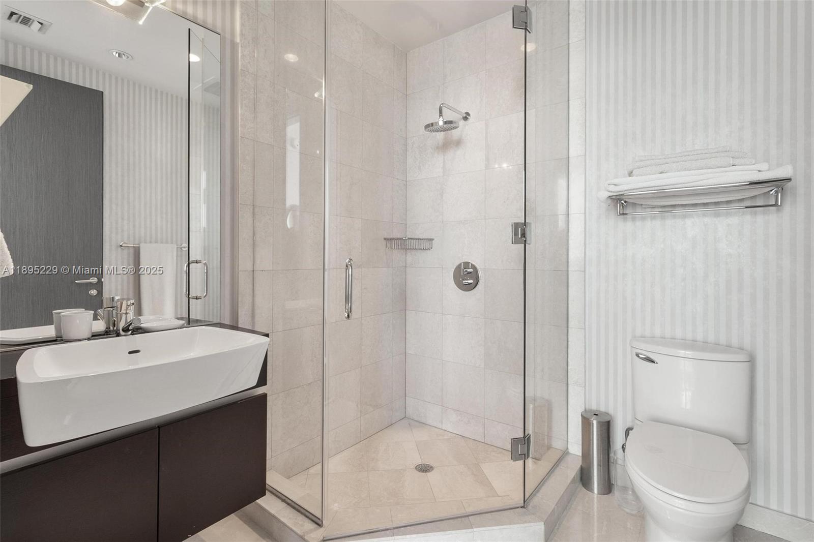 image Epic West Condo29