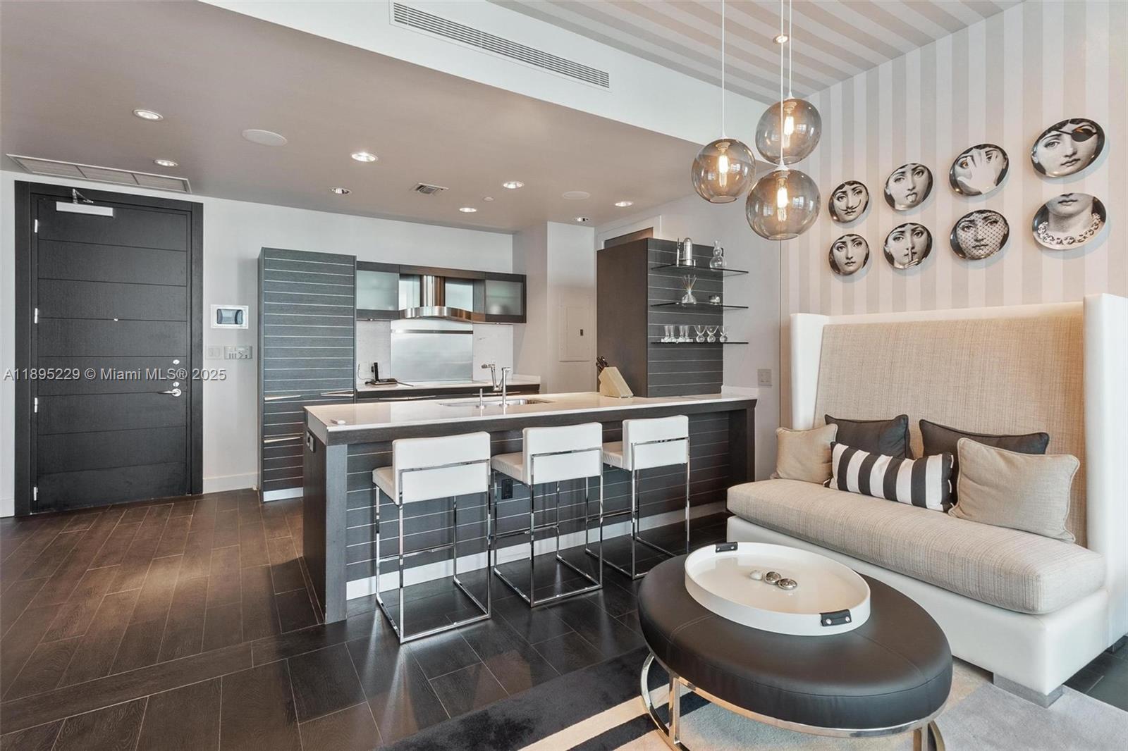 image Epic West Condo4