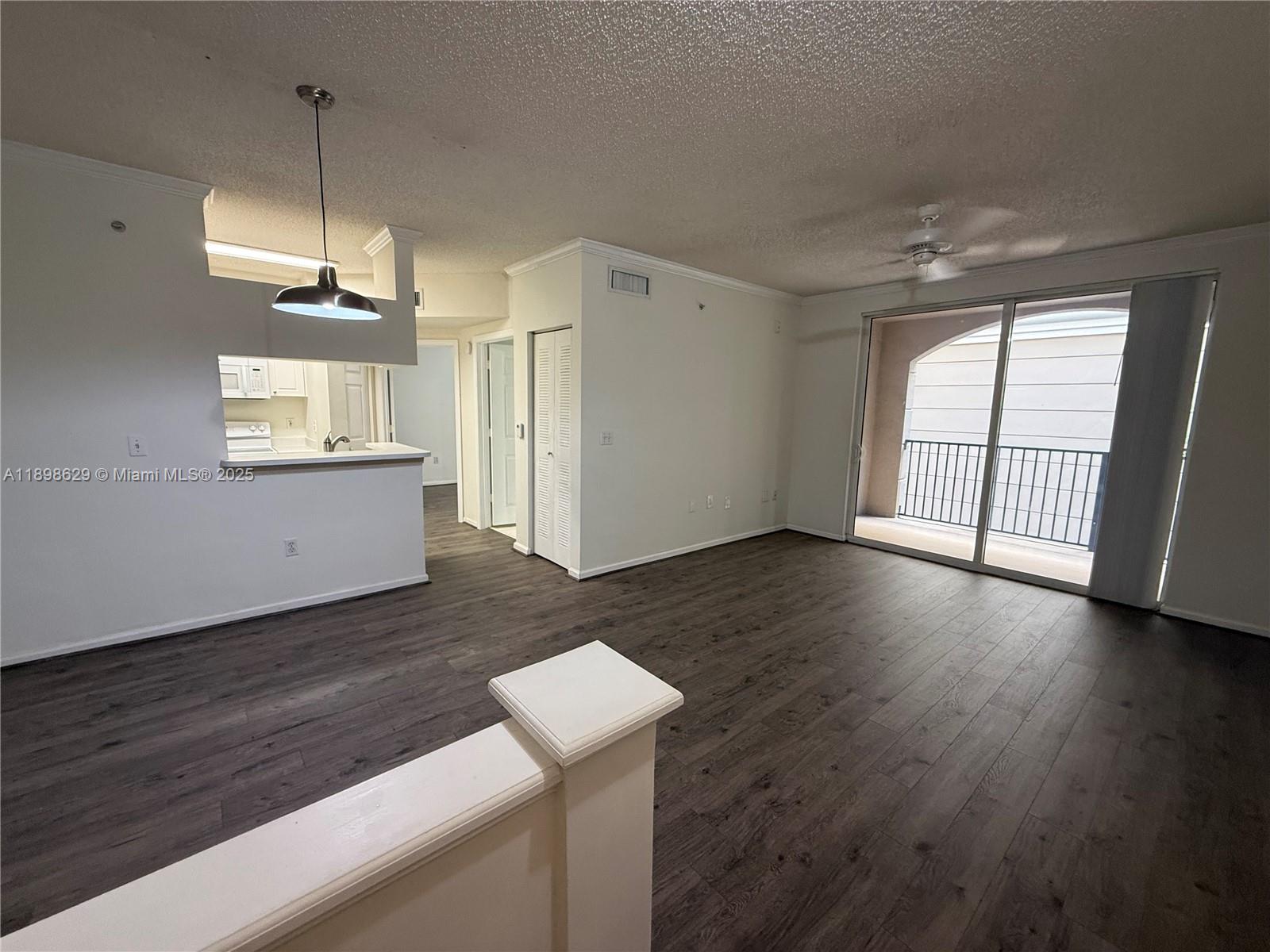 17125 N Bay Rd #3203
