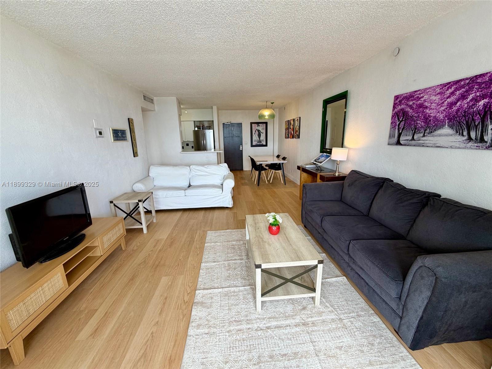 1500 Bay Rd #1274S Miami Beach, FL 33139 1500 Bay Rd #1274S Miami Beach, FL 33139