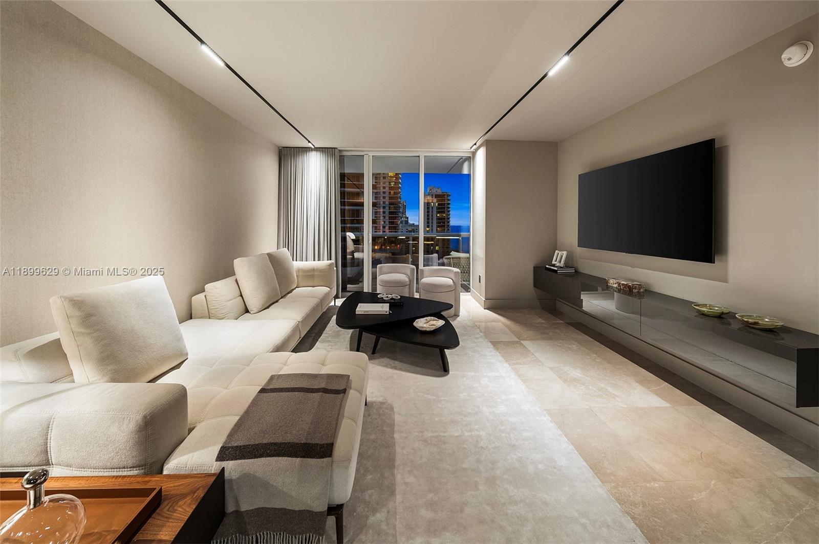 image The Beach Club Two Condo17