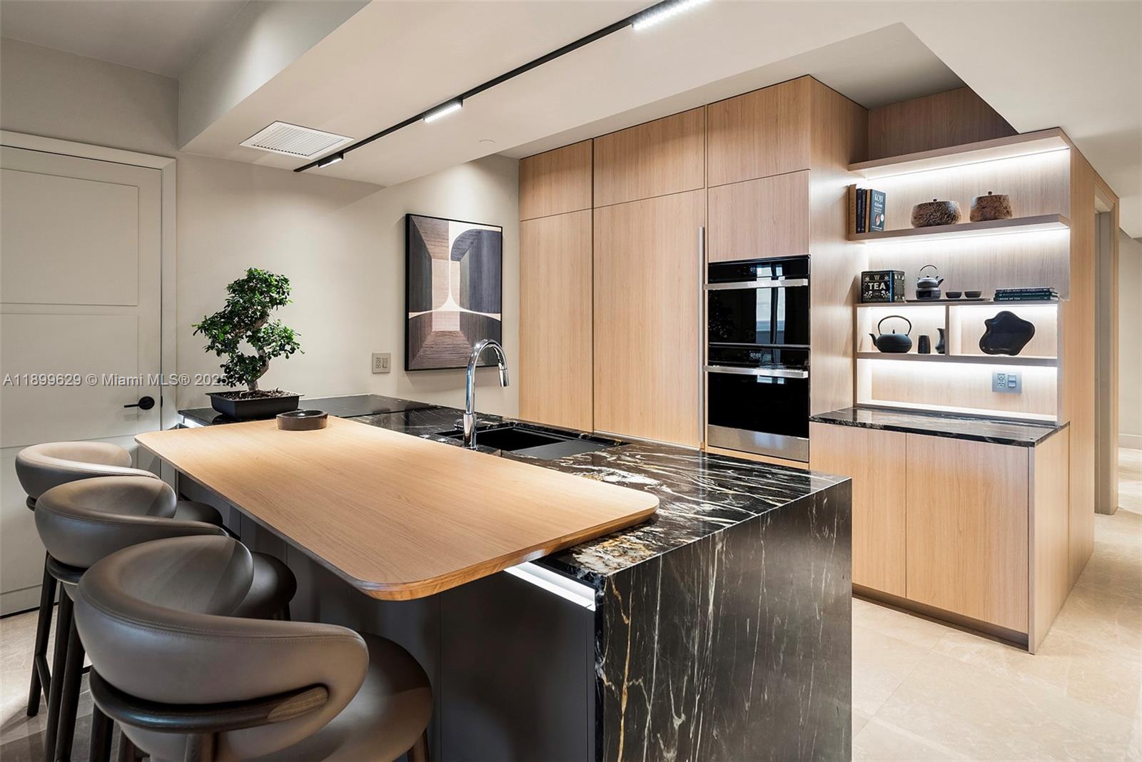 image The Beach Club Two Condo2