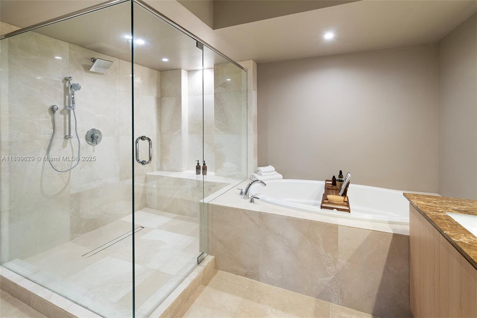 image The Beach Club Two Condo31