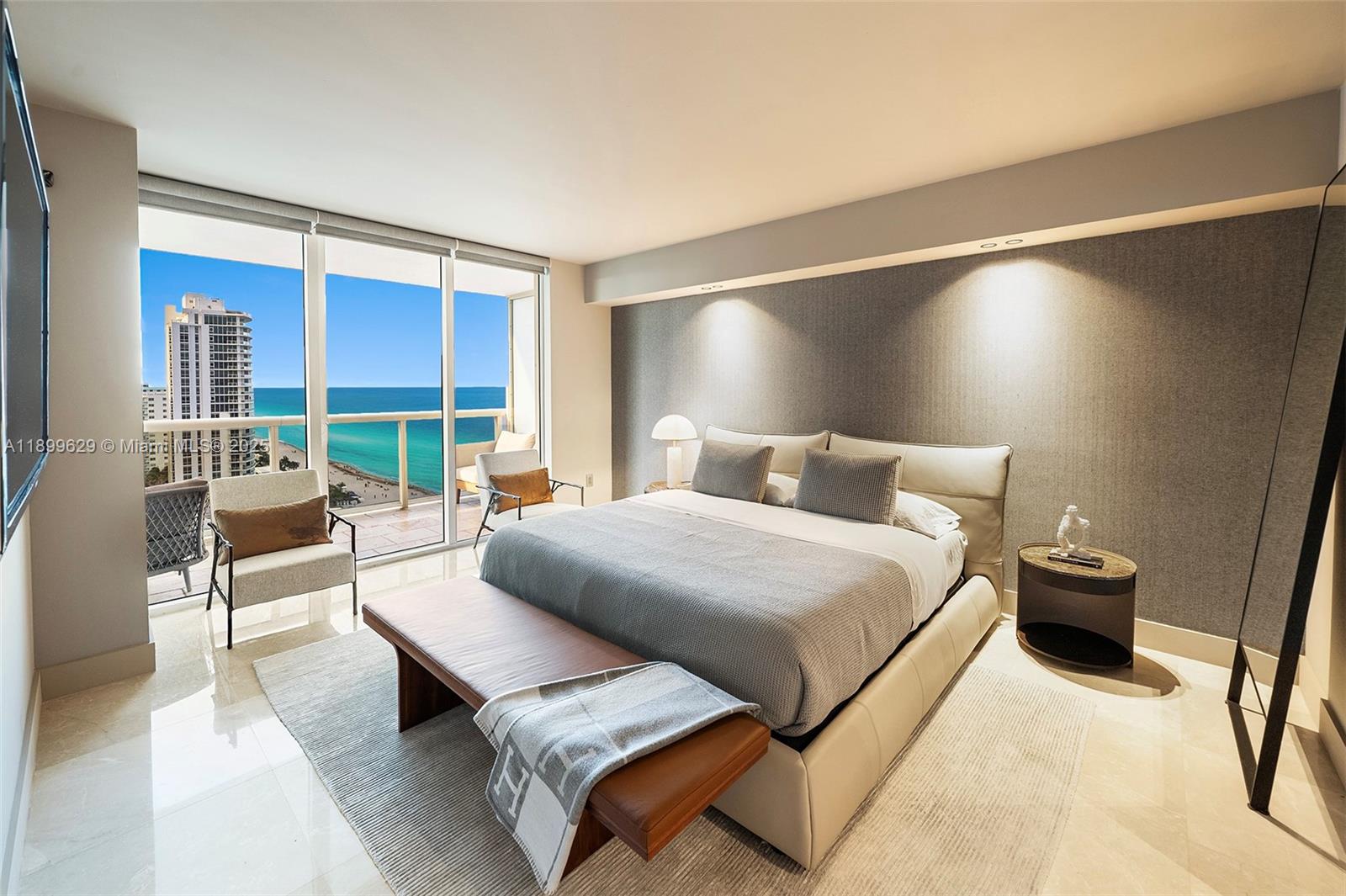 image The Beach Club Two Condo3