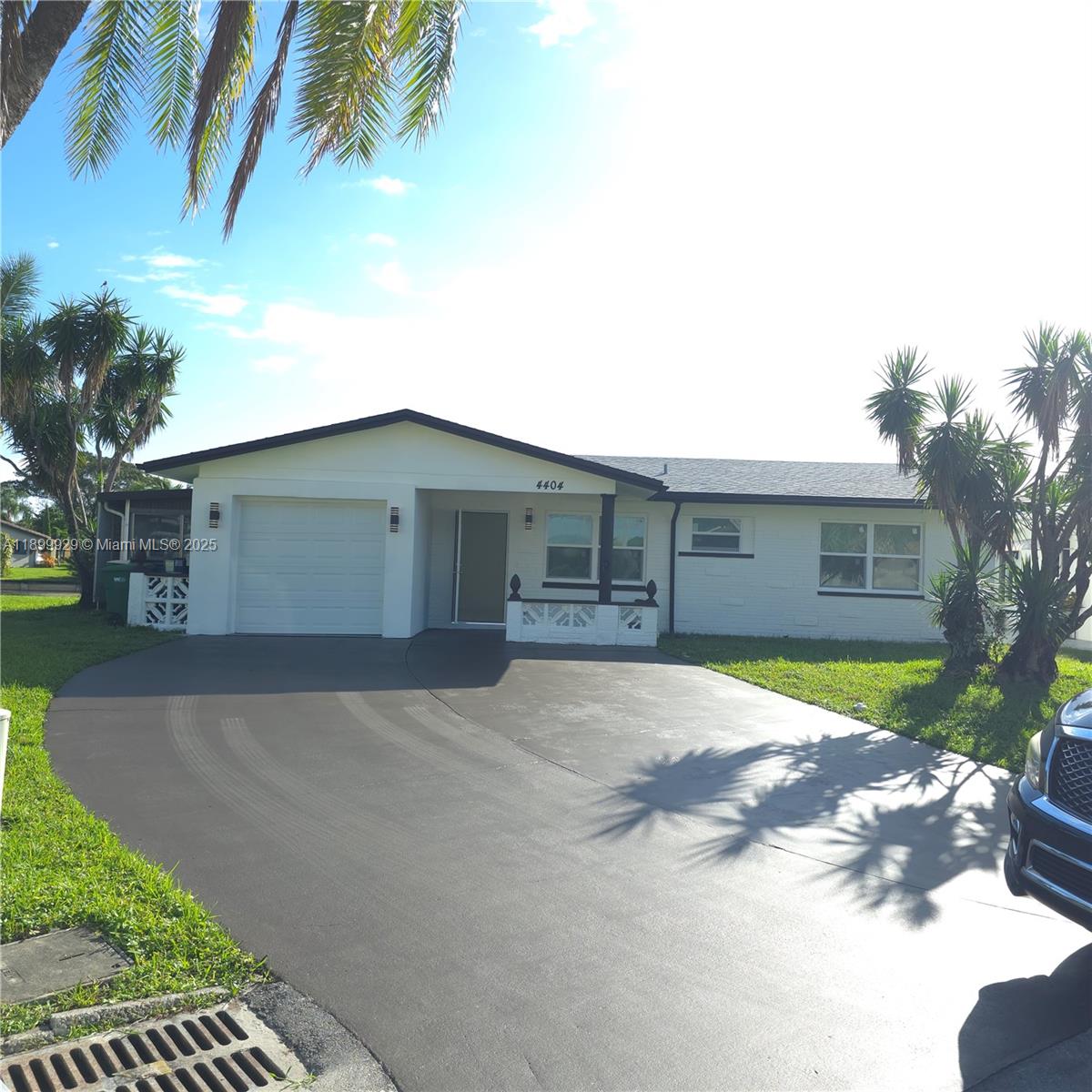 4404 NW 46th Way