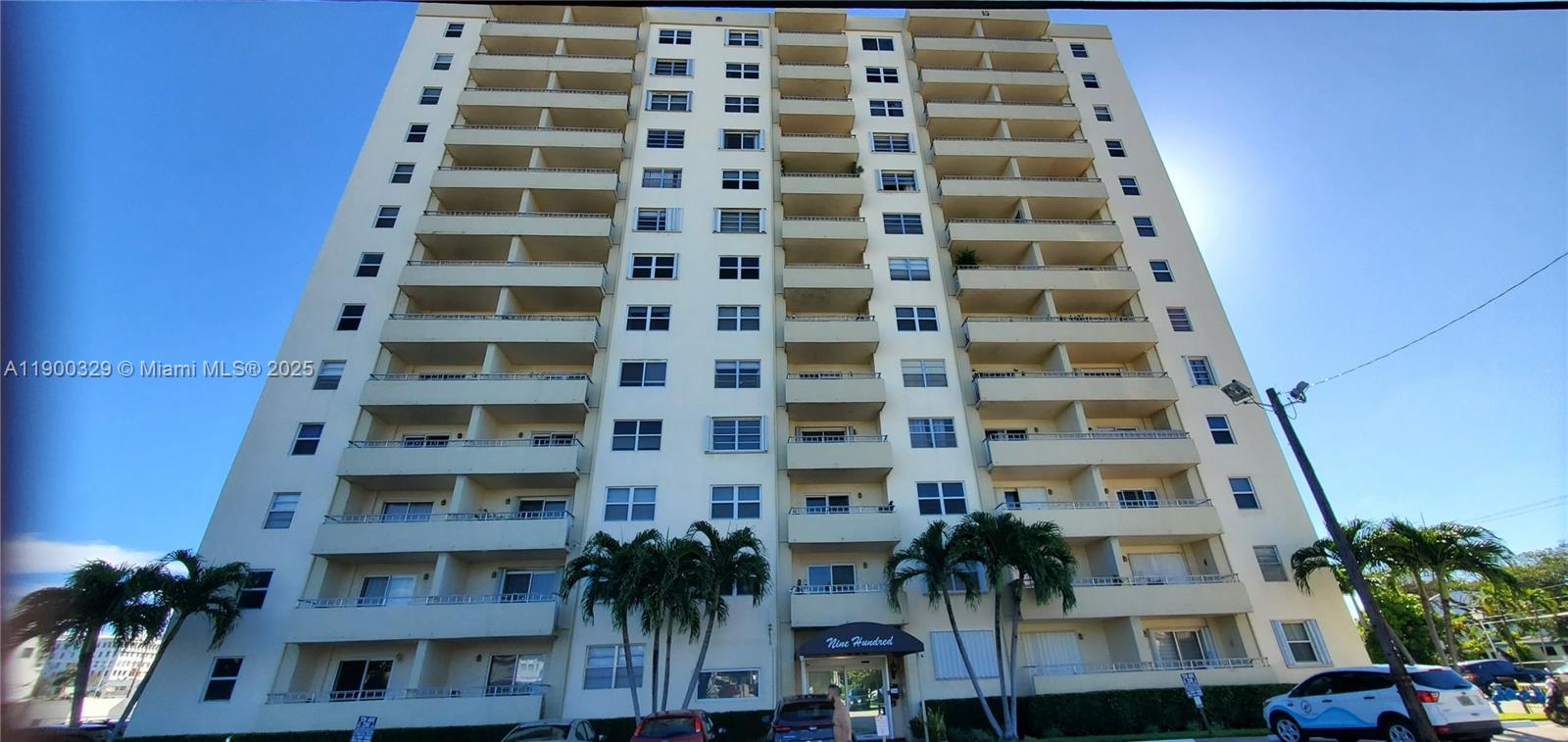 900 NE 18th Ave #1202