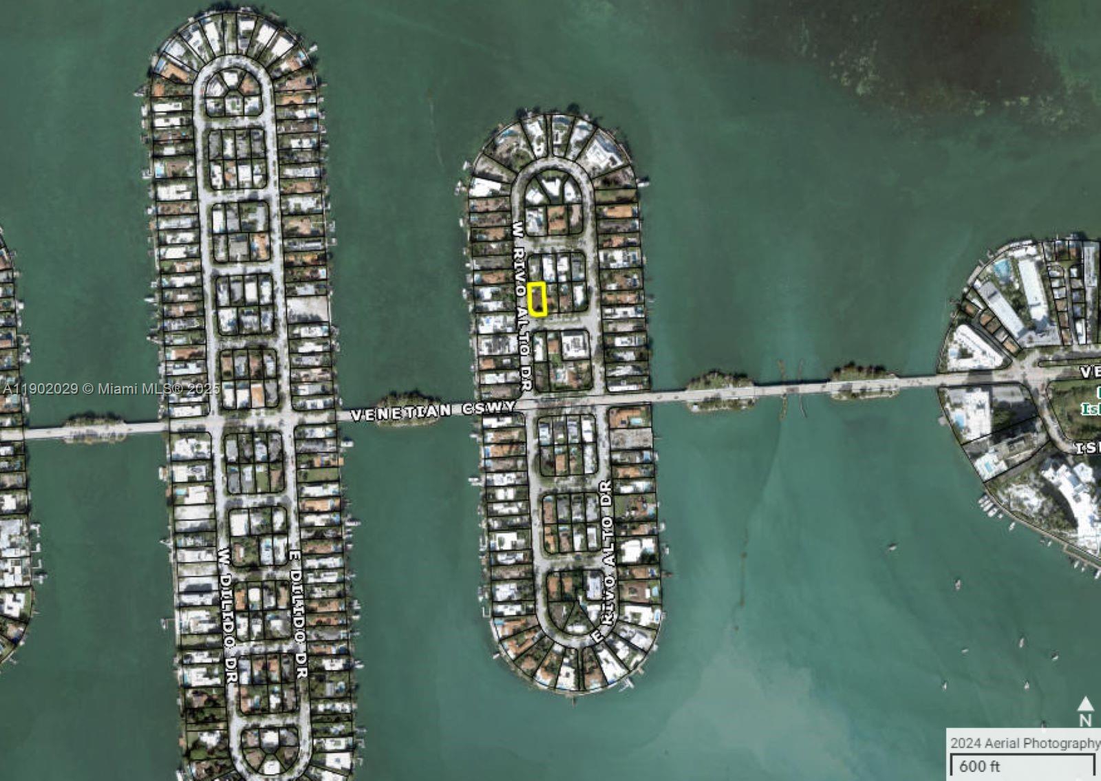 301 W Rivo Alto Dr Miami Beach, FL 33139