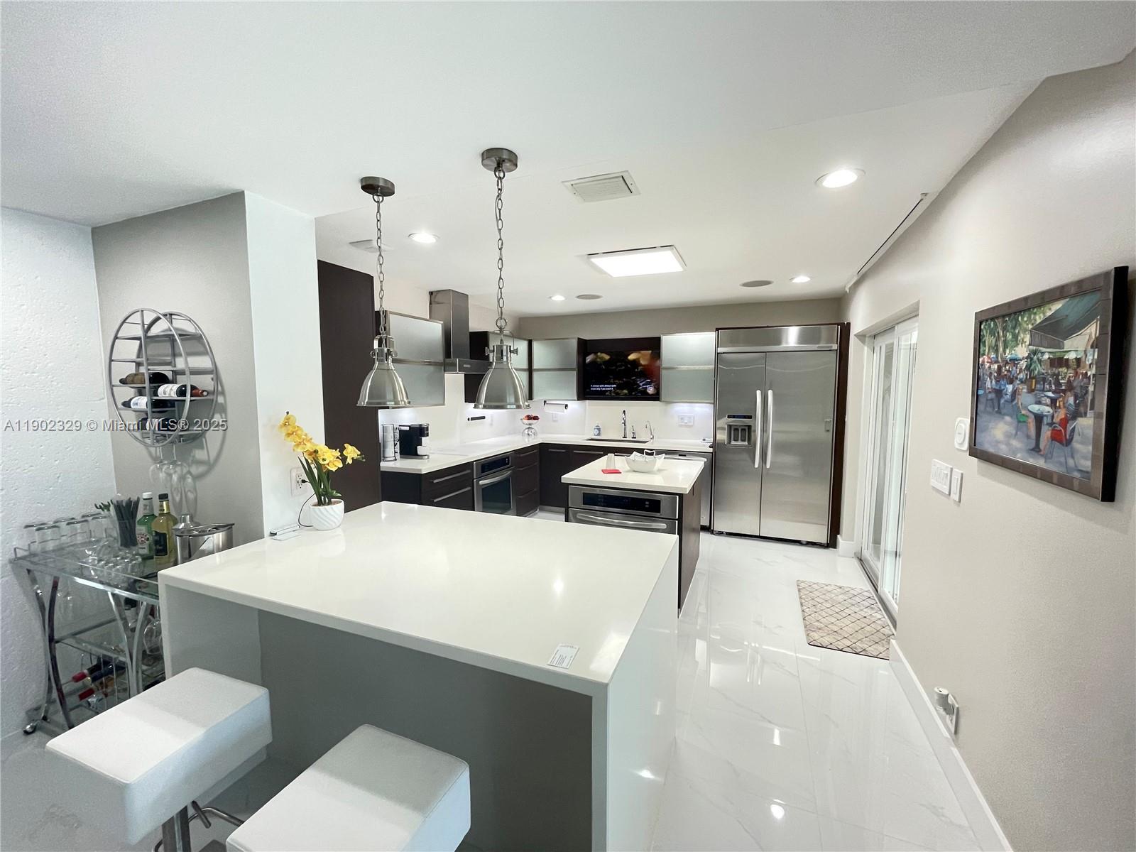 404 Coconut Isle Dr Fort Lauderdale, FL 33301