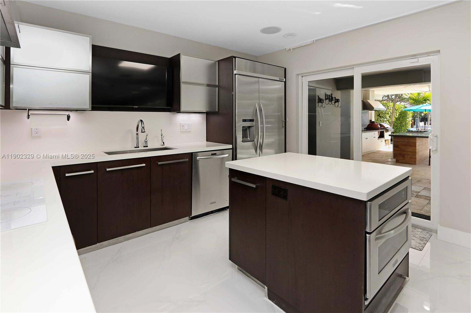 404 Coconut Isle Dr Fort Lauderdale, FL 33301