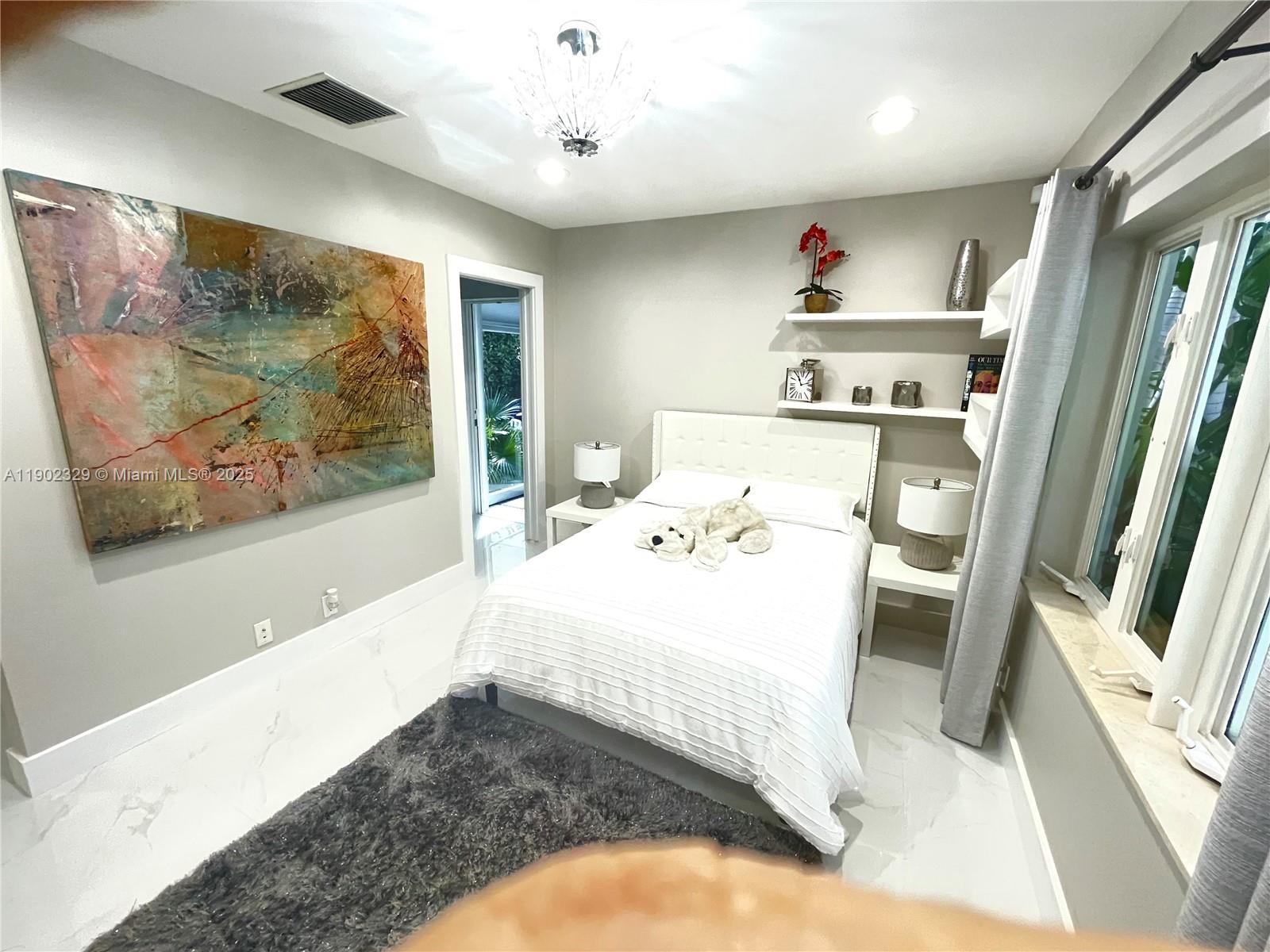 404 Coconut Isle Dr Fort Lauderdale, FL 33301