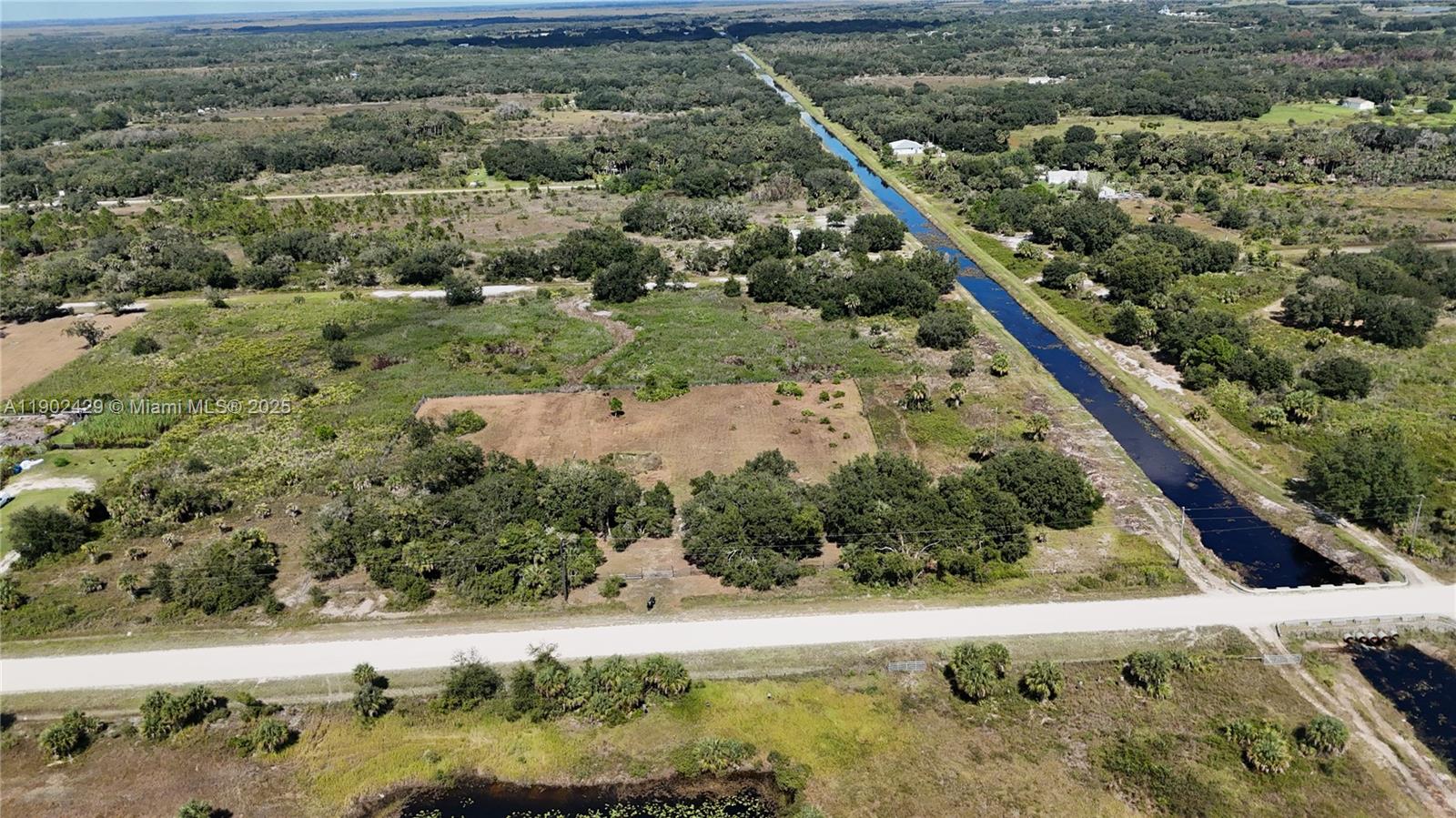 15307 NW 288th Okeechobee, FL 34972