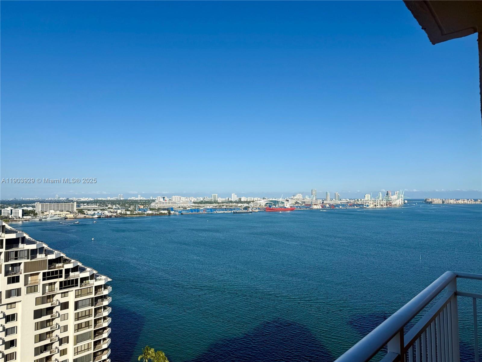 770 Claughton Is Dr #PH-21