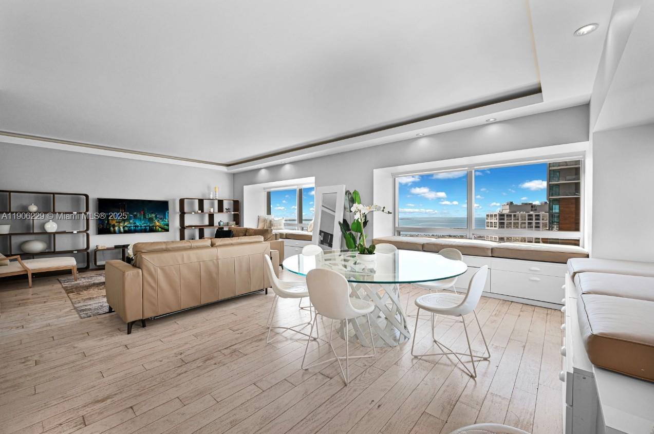 1435 Brickell Ave #3401