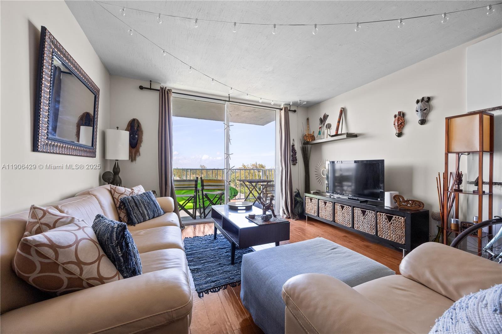 1470 NE 125th Ter #PH9 North Miami, FL 33161