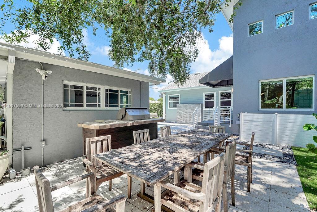 150 NE 50th Ter Miami, FL 33137