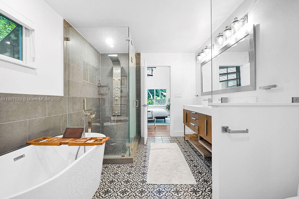 150 NE 50th Ter Miami, FL 33137