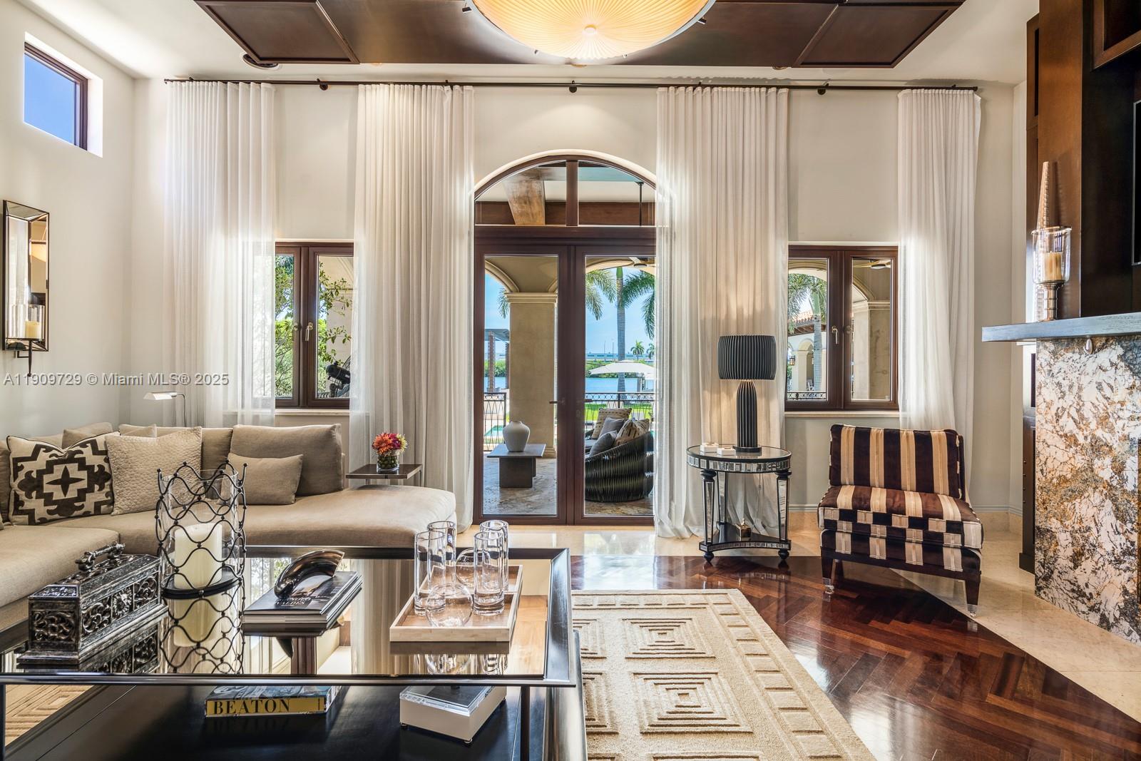 210 Palm Ave Miami Beach, FL 33139