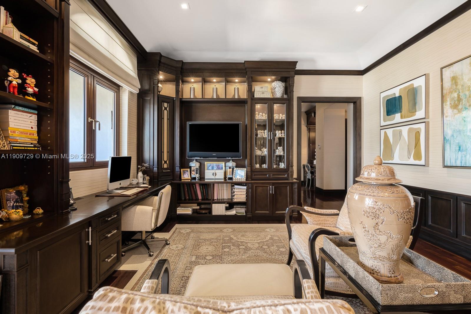 210 Palm Ave Miami Beach, FL 33139