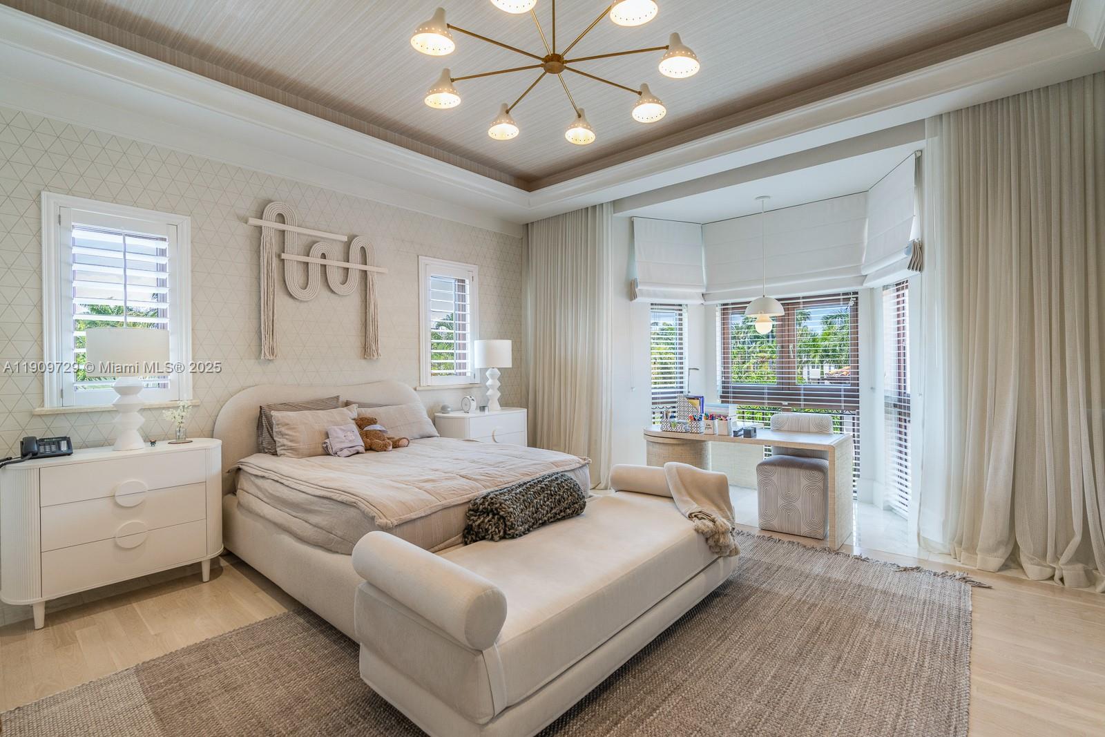 210 Palm Ave Miami Beach, FL 33139