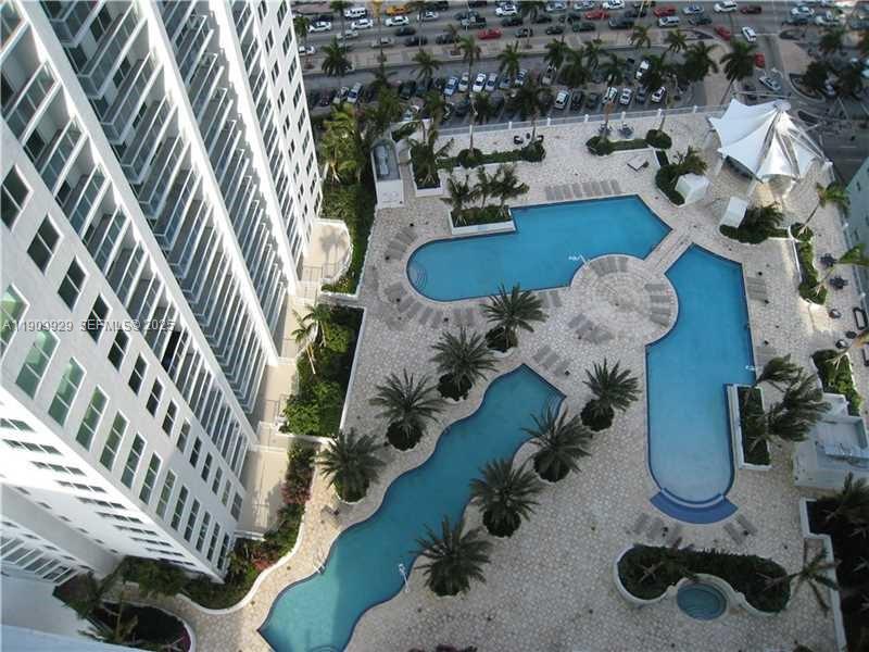 image Vizcayne South24