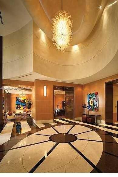 image Vizcayne South29